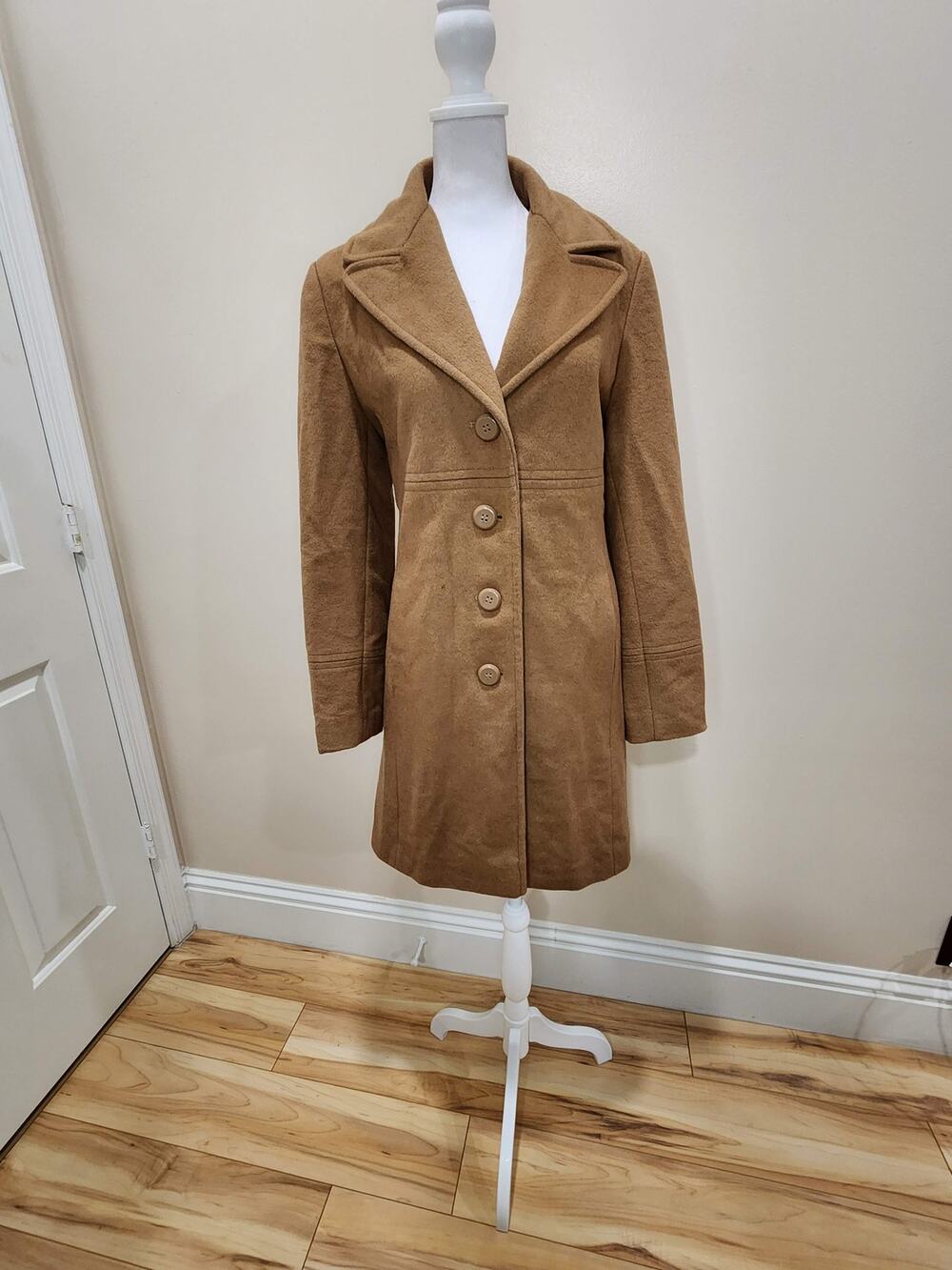 Larry Levine Camel Wool Coat Womens Size 6 Vintage Single Breasted Classic